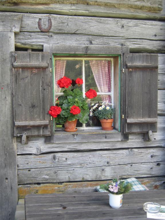 Anneke *
